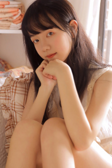 美女把小内内脱个精光的照片